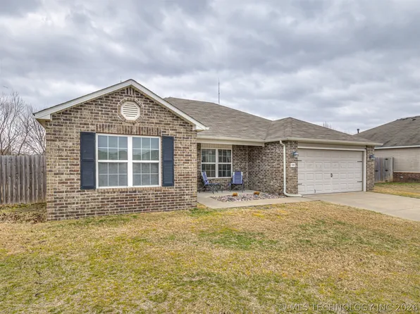 9283 S 255th East Ave, Broken Arrow, OK 74014