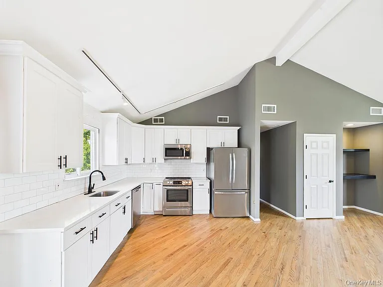 45 Willow St — Photo 14