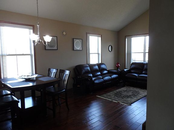 3rd image of 11118 Club West Cir NE Unit A
