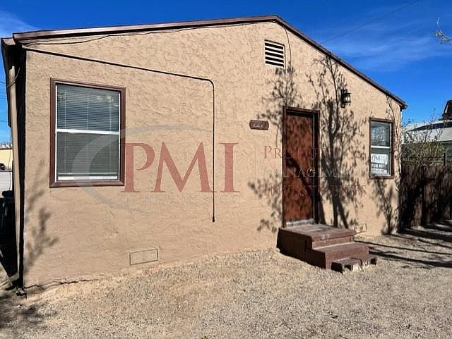 1st image of 2221 College St