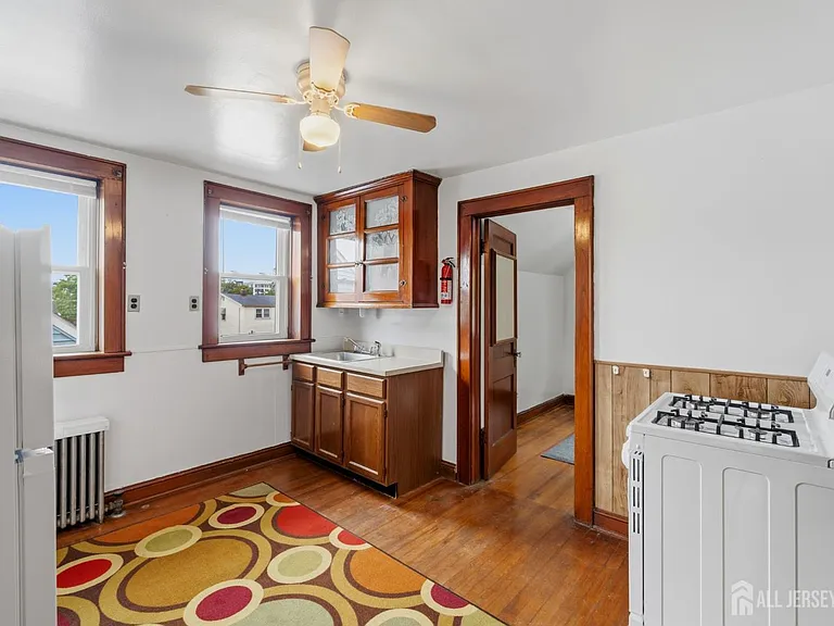511 Garden Ave #2 — Photo 2