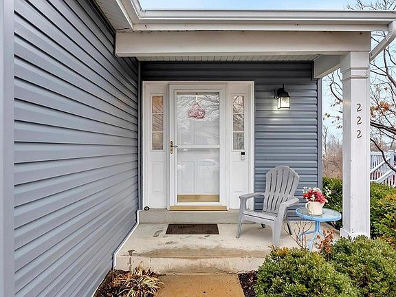 4th image of 222 Highland Village Dr