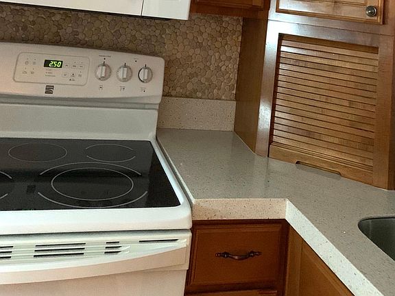3rd image of 10435 Carrollbrook Ct APT 212