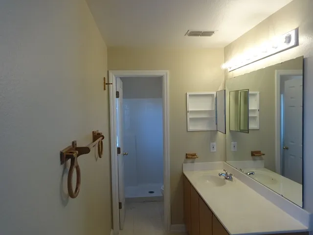4426 Stone Meadow Dr — Photo 8