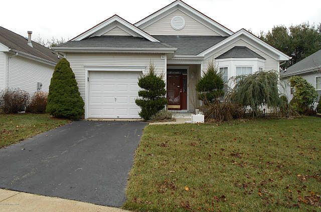 1st image of 11 Lilac Springs Ct