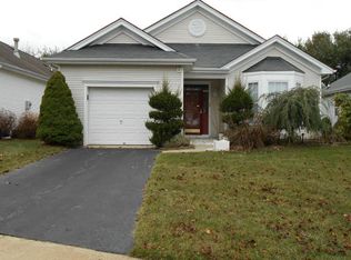 11 Lilac Springs Ct, Lakewood, NJ