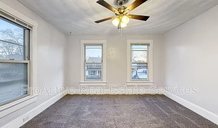 2728 E Virginia Beach Blvd — Photo 23