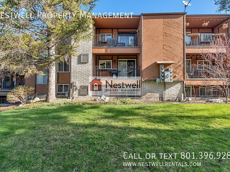 2422 S Elizabeth St #2 — Photo 13