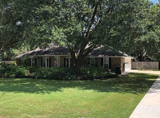17044 Swamp Rd W, Prairieville, LA 70769