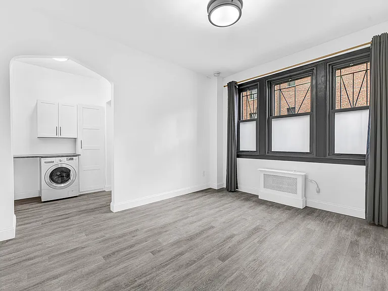 1010 25th St NW #110 — Photo 1