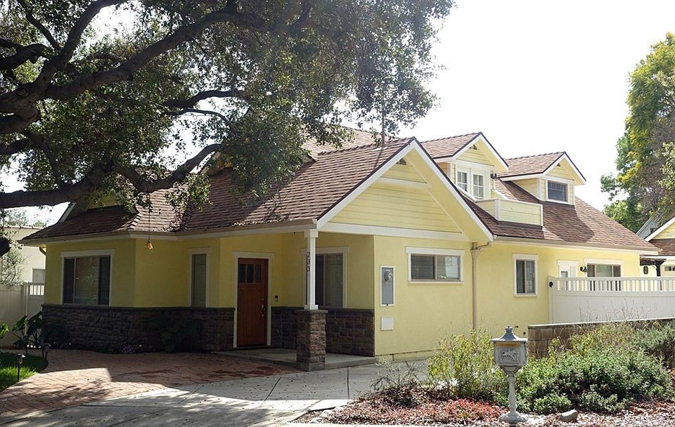 1st image of 233 Madeline Dr