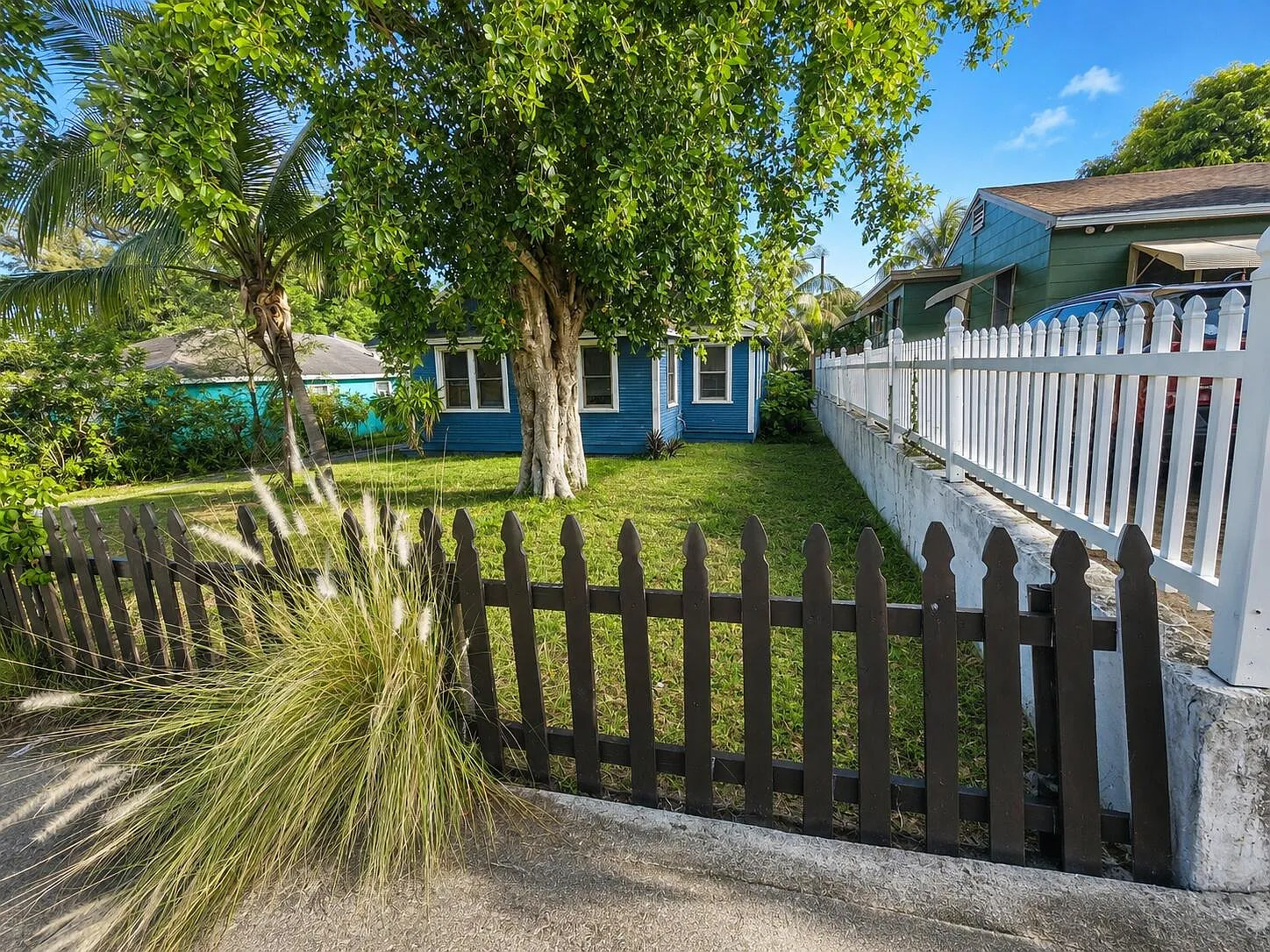 3 bed, 2.0 bath, 1005 sqft, $2,495 — Photo 3