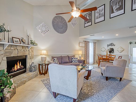 3rd image of 9158 Trevi Cir W
