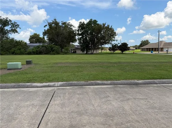 165 Pleasant Valley Dr, Des Allemands, LA 70030