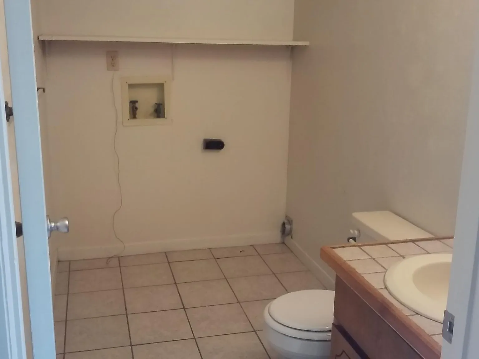 3 bed, 2.5 bath, 1610 sqft, $1,690 — Photo 4