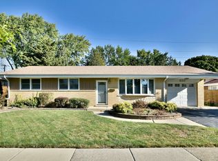 629 Gilbert Dr, Wood Dale, IL 60191