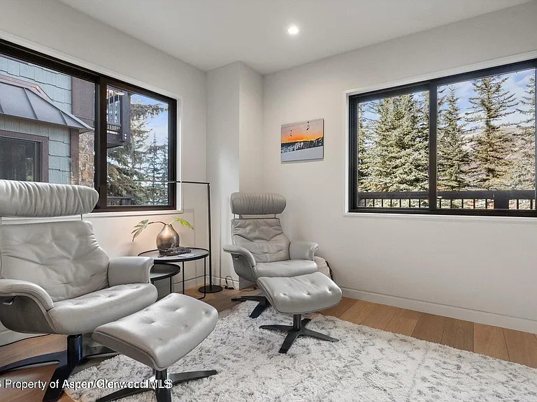 650 S Monarch St #7 — Photo 3
