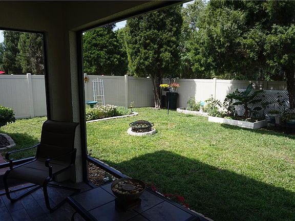 5th image of 907 Windton Oak Dr