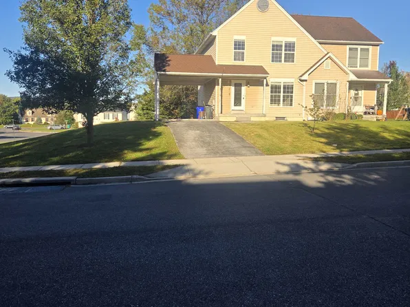 17 Robindale Dr, Emmitsburg, MD 21727