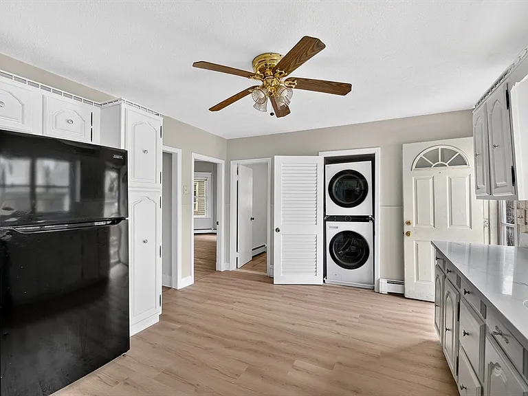 18 Otis St #1 — Photo 16