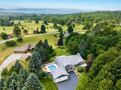 8396 Timber Ln, Beulah, MI, 49617