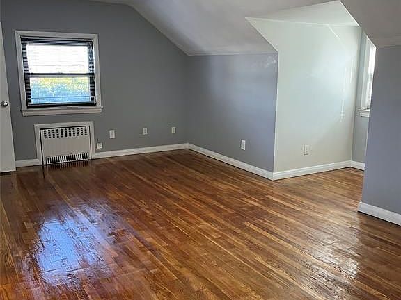 2nd image of 2 Clifton Ave Floor 2