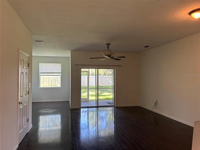 3429 Parkridge Cir #19-103 — Photo 9