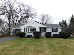 71 Calvin St, West Springfield, MA 01089