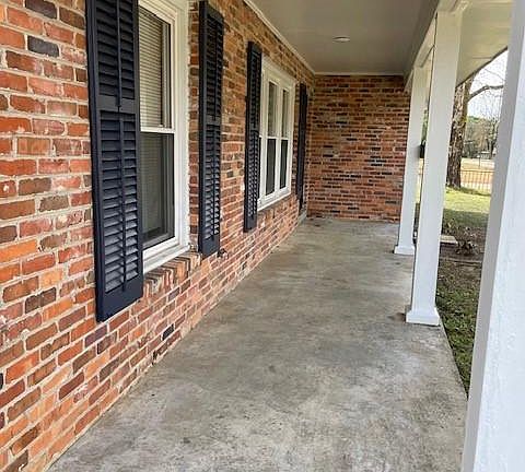 2nd image of 1112 Buckingham Dr