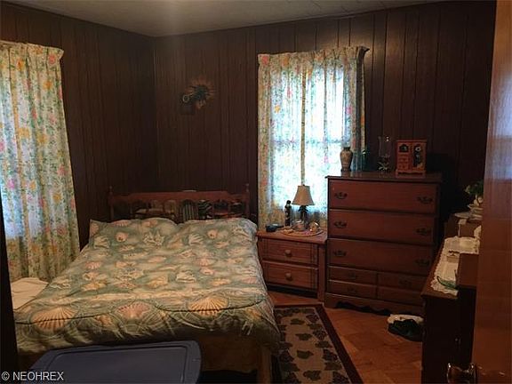 4th image of 1616 Globe St