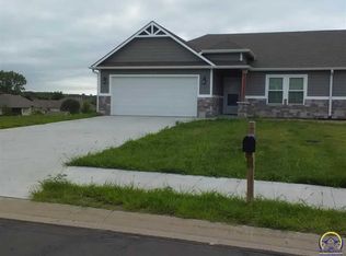 4912 NW Fielding Rd, Topeka, KS 66618