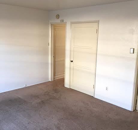 5th image of 2919 E Theresa St APT 6