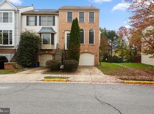 46907 Rabbitrun Ter, Sterling, VA 20164