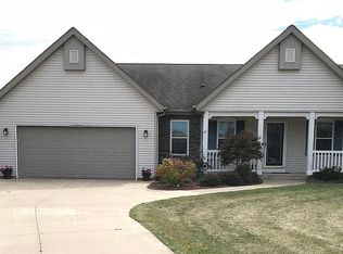 W125S8592 Country View Ct, Muskego, WI 53150