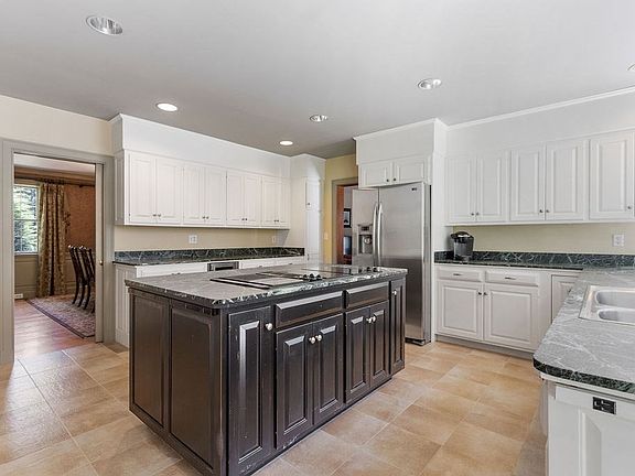 4th image of 91 Bogastow Brook Rd