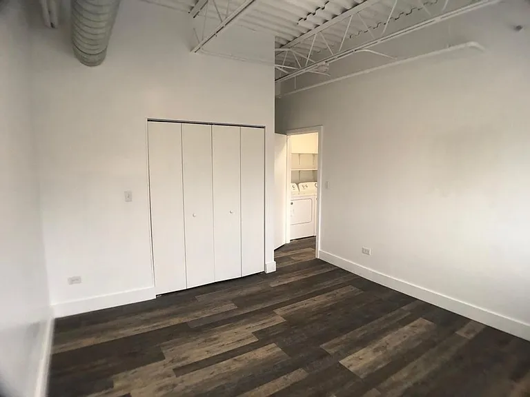 460 Coventry Ln — Photo 19