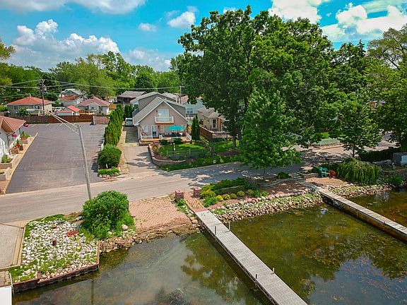 4th image of 25198 W Lake Shore Dr