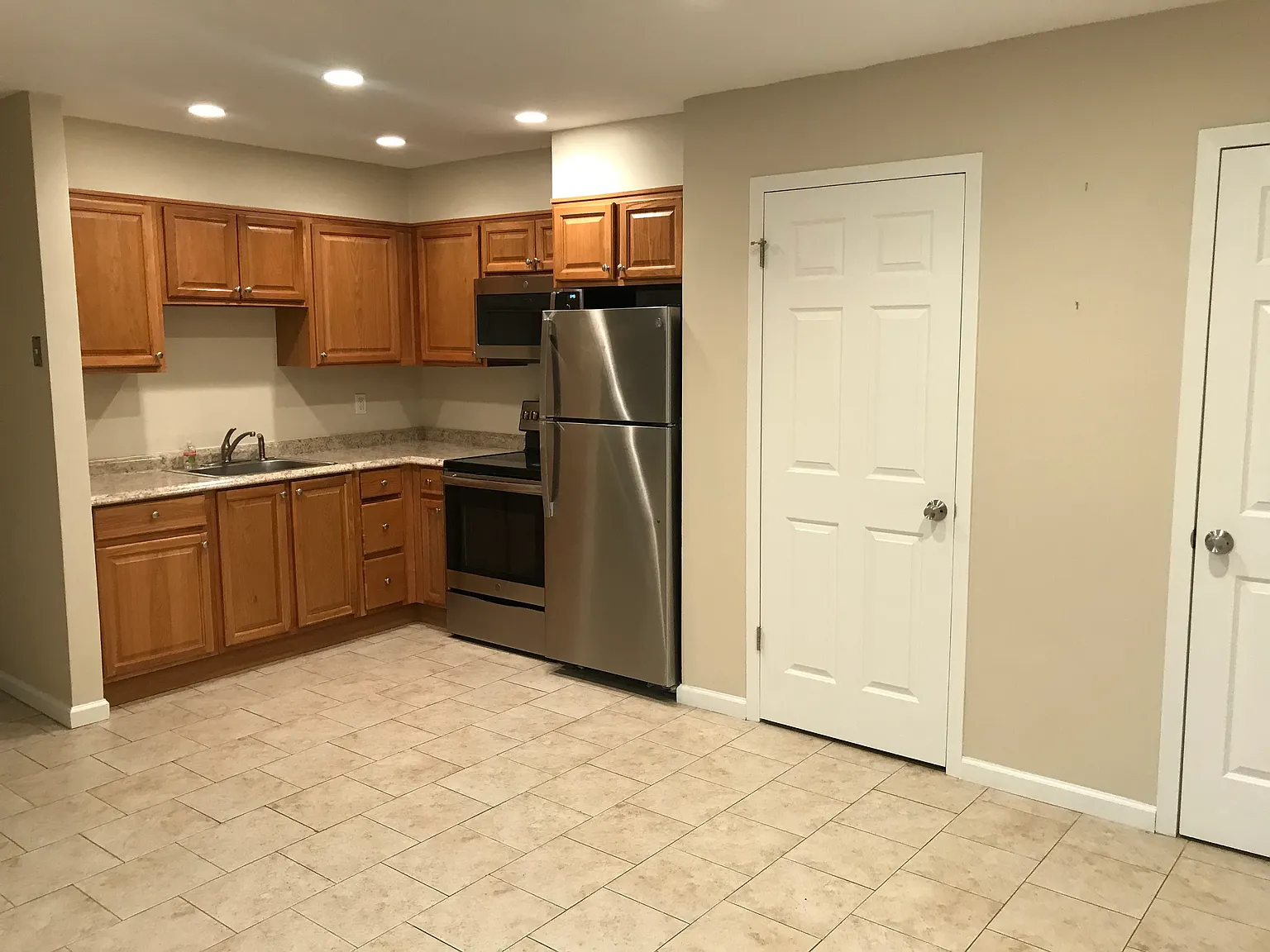 280 West Street — Photo 2