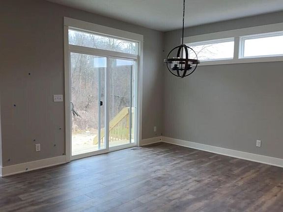 4th image of 3925 Autumn Acres Dr