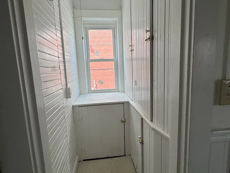 57 Walnut St #A — Photo 7
