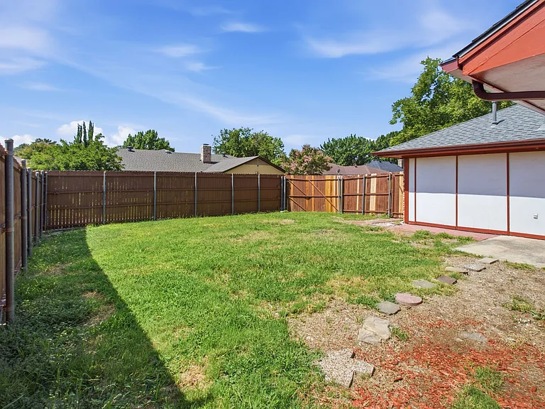 7306 Ridgeview Dr — Photo 25
