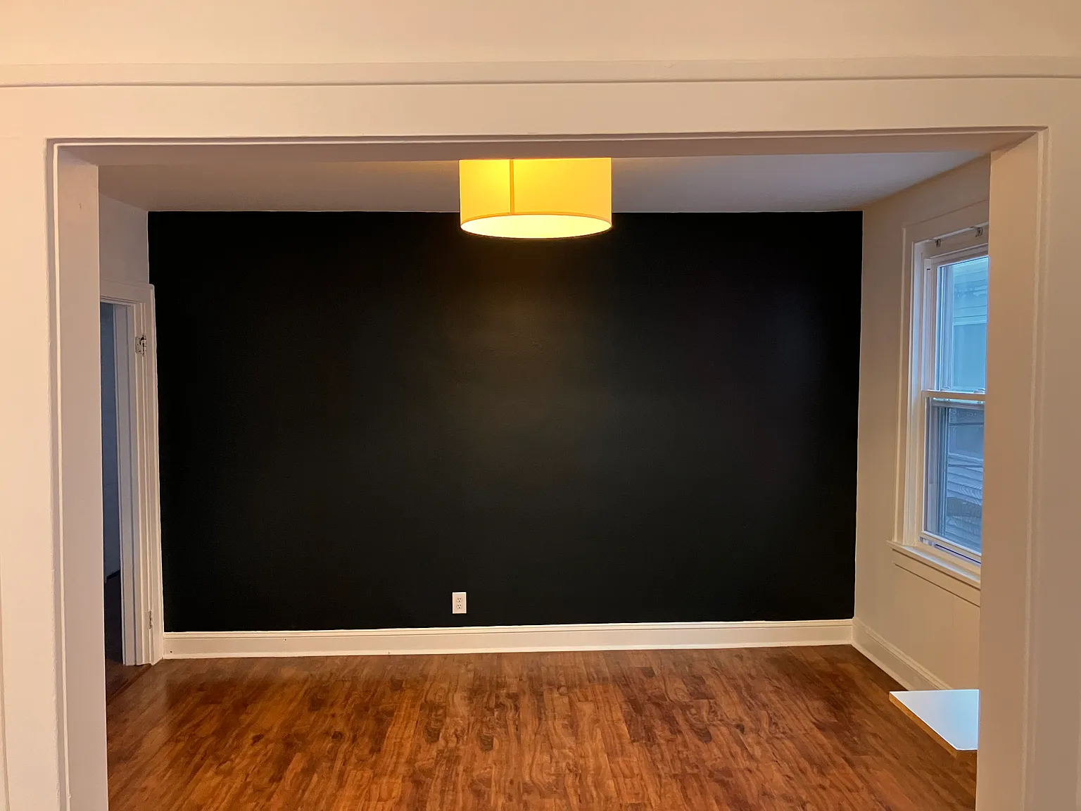 3 bed, 1200 sqft, $1,900 — Photo 3