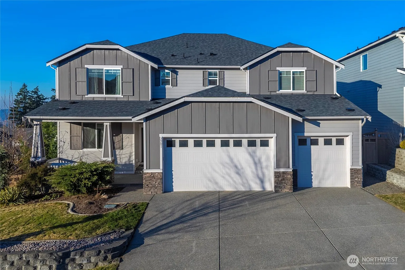 3901 14th Avenue SE photo 1