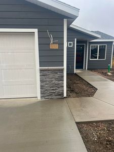 647 Valor Ct, Box Elder, SD, 57719