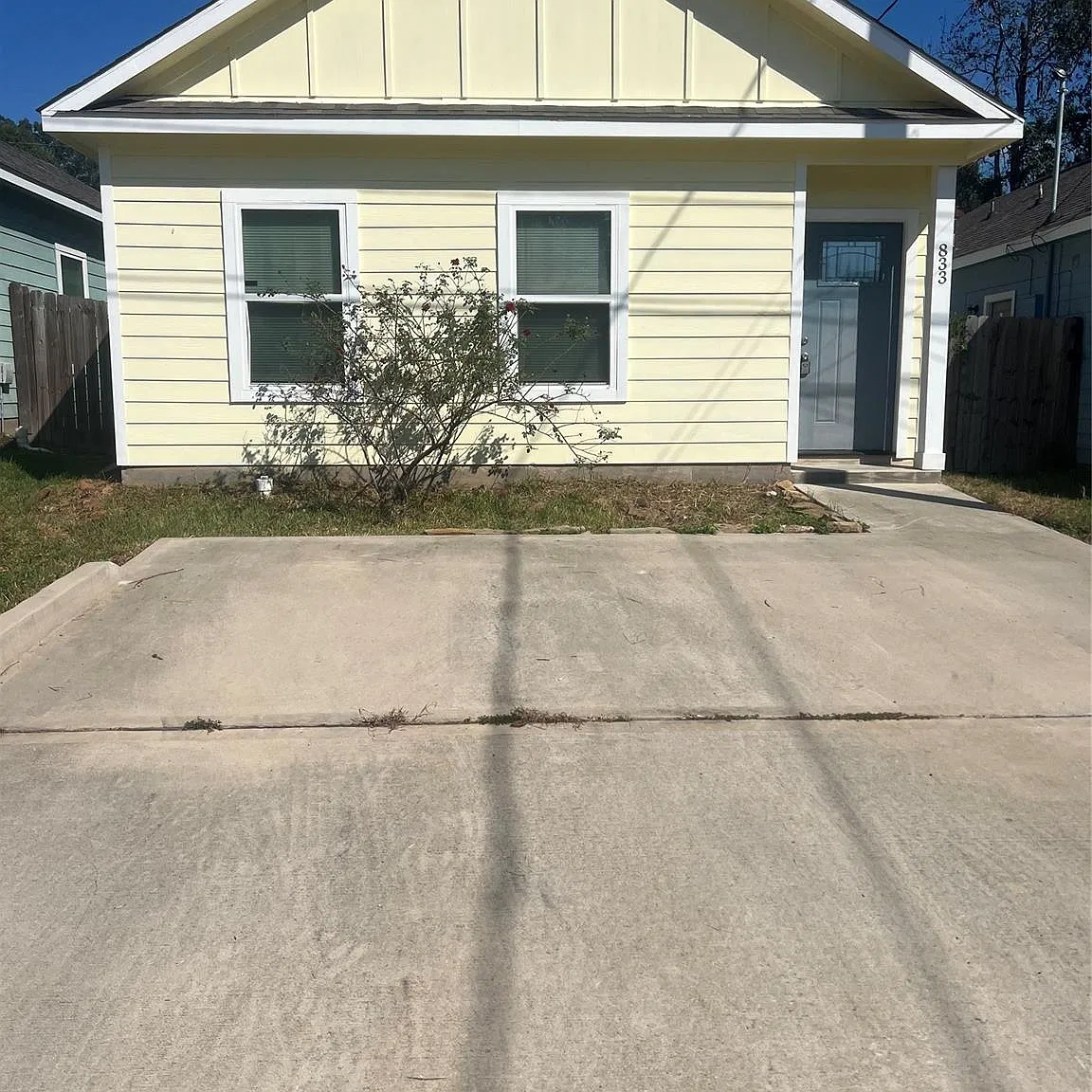 3 bed, 2.0 bath, 1084 sqft, $1,275 — Photo 2