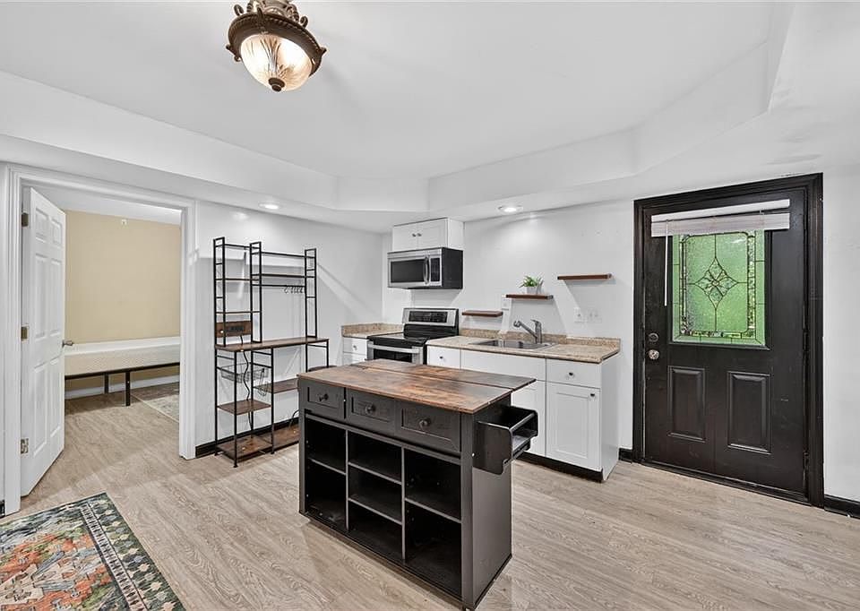1st image of 2986 Courtland Oaks Trl SW
