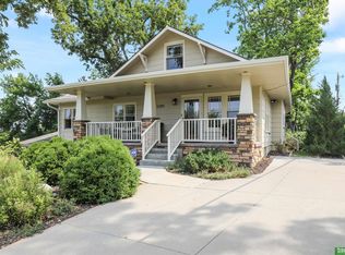 3205 Paddock Rd, Omaha, NE 68124