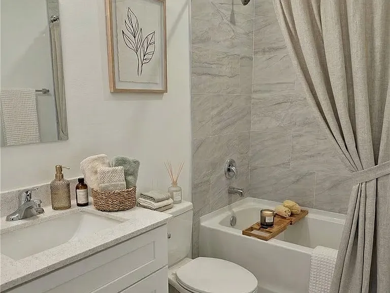 413 Lovers Ave — Photo 3