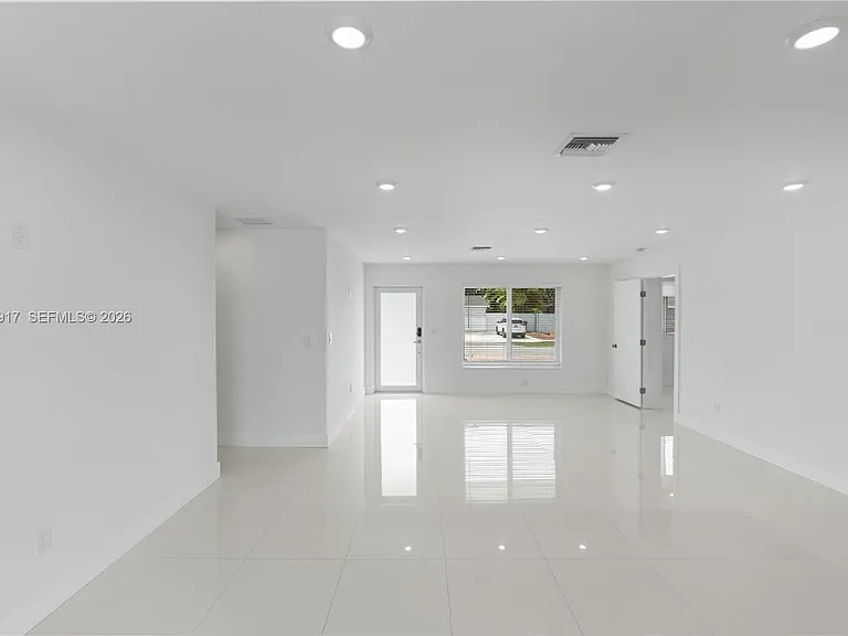 10501 SW 53rd St — Photo 38
