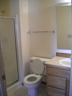 4th image of 655 4th St NE APT F304